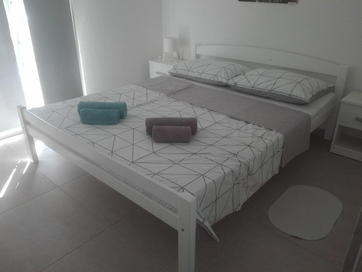 Apartman Bunaric Vir Exteriér fotografie