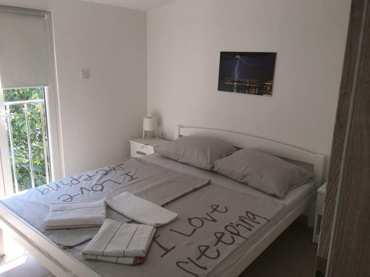 Apartman Bunaric Vir Exteriér fotografie